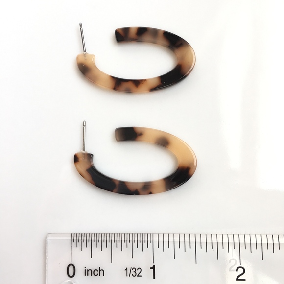 Oval Tortoise Shell Leopard Print Earrings - Picture 5 of 5